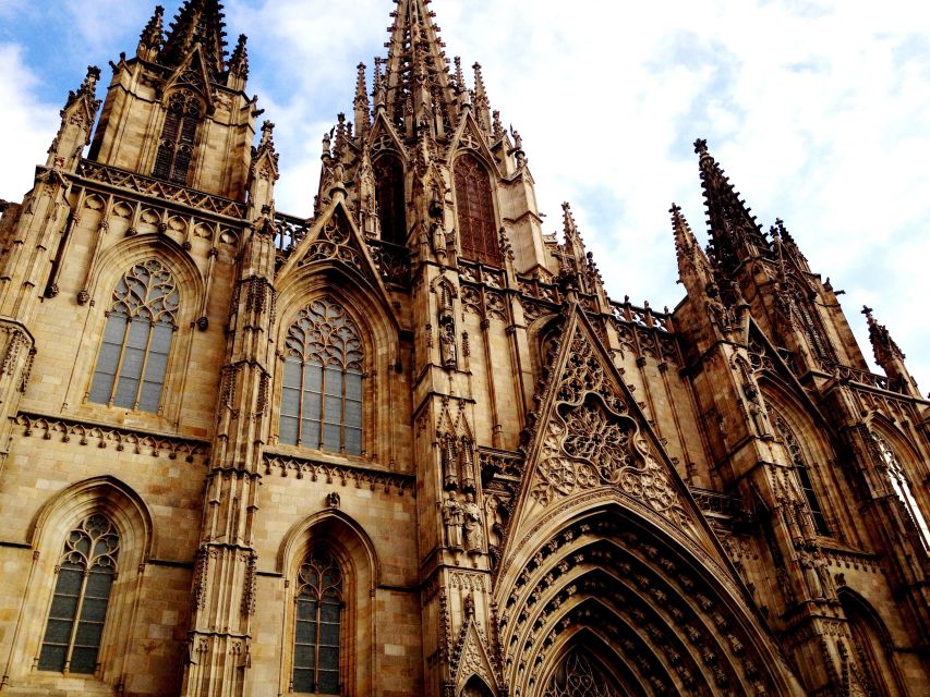 Barcelona: Private Walking Tour with a Local - Getting Around: Metro Tips and Taxi Options When Needed