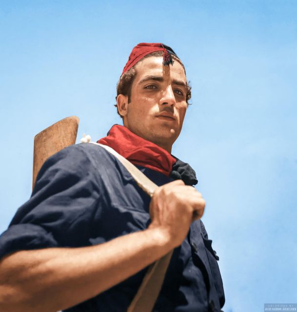 Barcelona: The Spanish Civil War Historical Walking Tour - Guides who make the complicated parts click