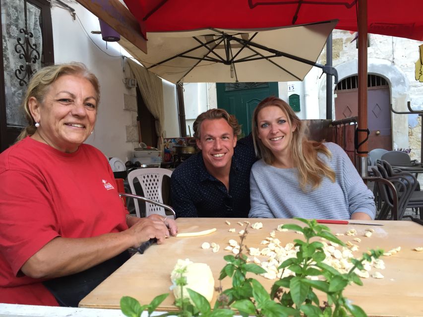 Bari: Pasta Experience Walking Tour - Bari Old Town by Foot: St. Nicholas, Castle, and St. Sabino