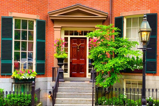 Beacon Hill Boston History + Photo Walking Tour (SMALL Group) - Why a Beacon Hill photo walk works better in a small group