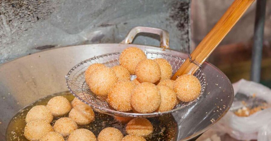 Beijing: Hutong Culinary Walking Tour with 15+ Tastings - Regional Detours: Cross Bridge Noodles and Yunnan Origins