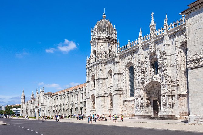 Belém Walking Tour & Lisbon’s Riverside Treasures - The guide factor: why Bruno, Jamie, and Fred-style storytelling matters