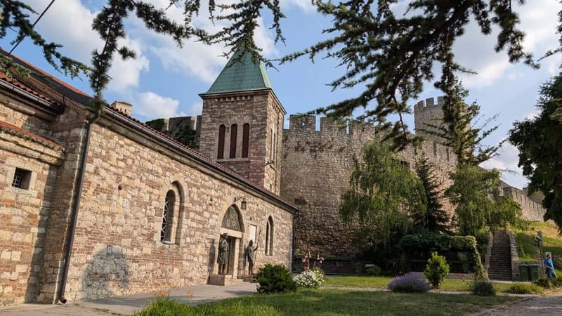 Belgrade: 3-Hour Serbian History Walking Tour - Entering Belgrade at Terazije: where power meets everyday life