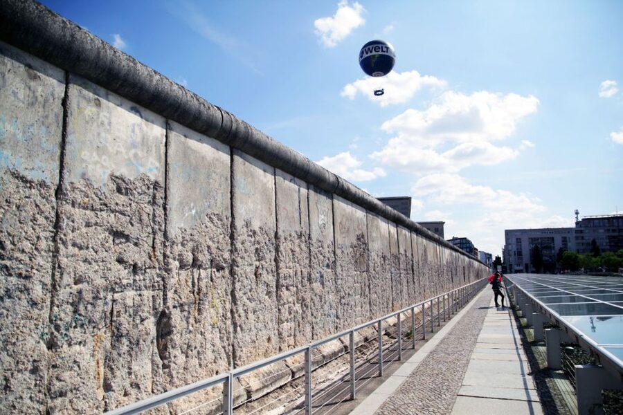 Berlin: Discover Berlin Walking Tour - The Berlin Wall, Escape Stories, and the Human Math of Division