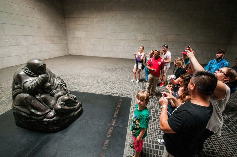Berlin: Discover Berlin Walking Tour - How the Guides Make It Fly (and Stay Human)