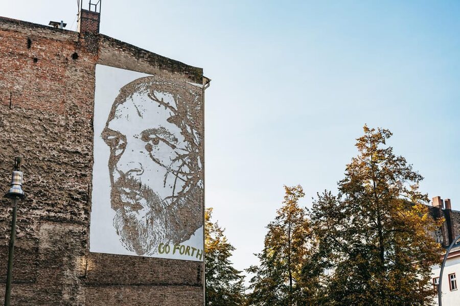 Berlin: Gay Berlin Out in Schöneberg Walking Tour - The 2.5-hour format: how to make the most of it
