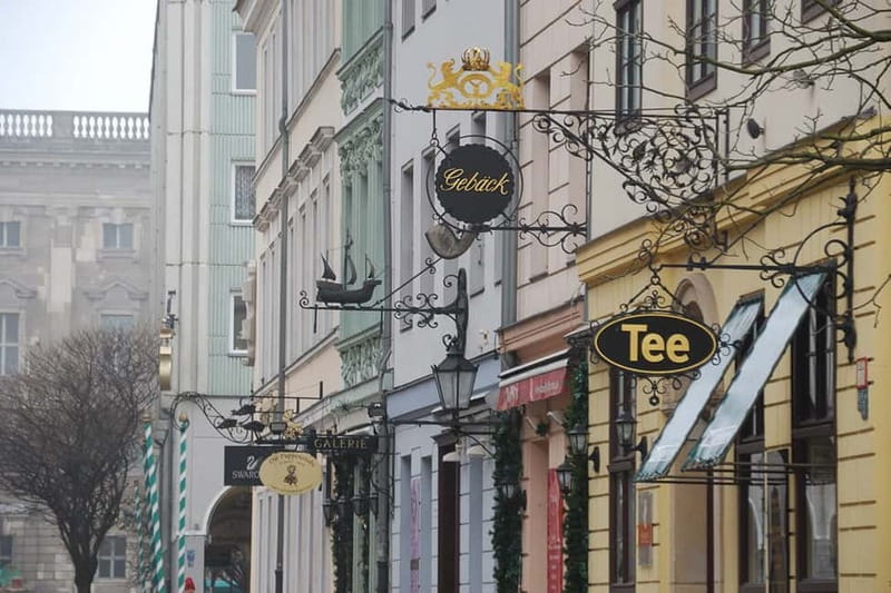 Berlin: Historic Center Walking Tour with a Real Berliner - Key highlights worth your attention