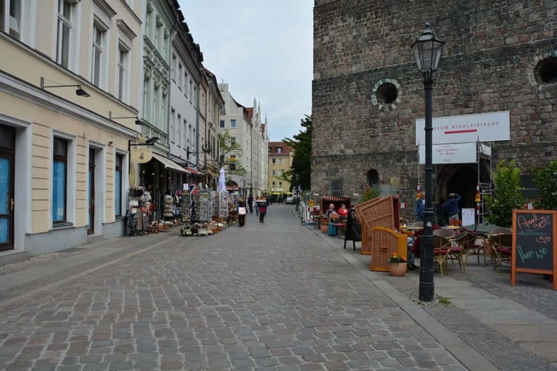 Berlin: Historic Center Walking Tour with a Real Berliner - Meeting outside Nikolaikirche Museum: start in the oldest “center”