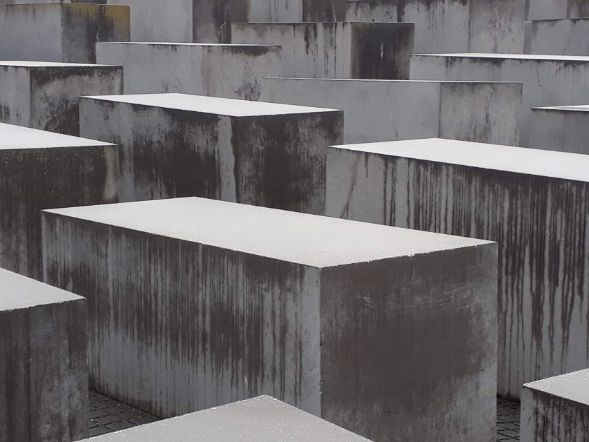 Berlin Historical Highlights Walking Tour - Who should book this tour
