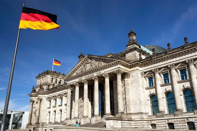 Berlin Third Reich Sites: Half-Day Walking Tour - Meeting at Hackescher Markt and Getting Your Bearings