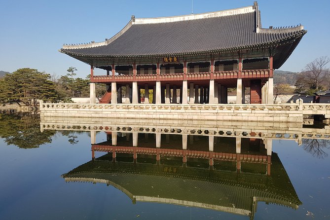 Best Walking Tour to Gyeongbok Palace Bukchon Hanok Village - Bukchon Hanok Village: houses, angles, and a little uphill effort