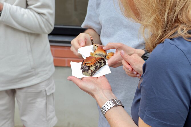Beyond the Bagel: Montreal Jewish Food Walking Tour - A bagel-and-belief walking tour in Montreal