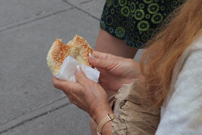 Beyond the Bagel: Montreal Jewish Food Walking Tour - What you really eat: portions, carbs, and smoked meat day