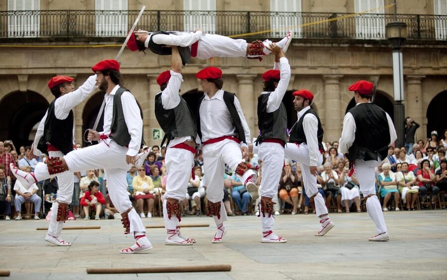 Bilbao old town walking tour - Plaza Nueva and Unamuno Miguel Plaza: where the city’s public life shows up