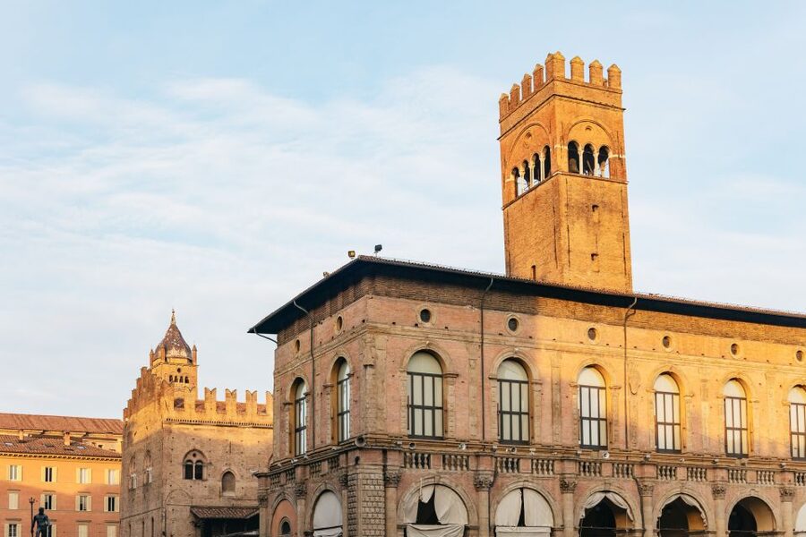 Bologna: City Center Walking Tour - San Petronio: why this church deserves more than a quick glance