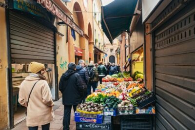 Bologna: City Center Walking Tour - Palazzo d’Accursio and Piazza Maggiore: the civic center in plain view