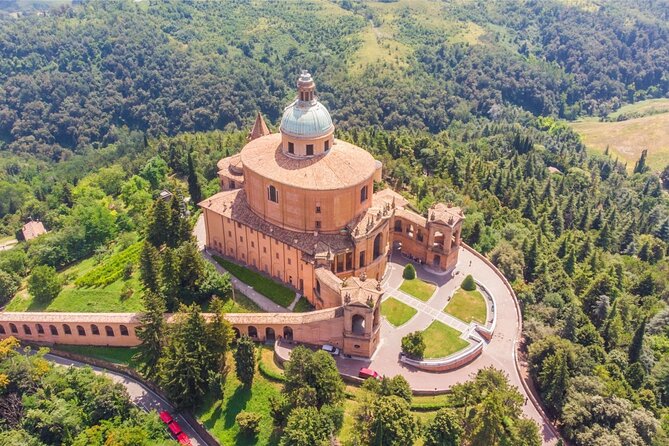 Bologna Walking Tour with Audio and Written Guide - What you need to make the audio tour actually work