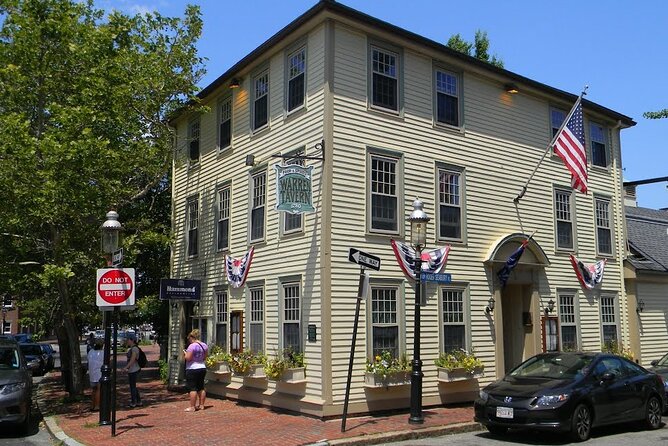 Boston Historic Taverns Tour with Tastings and Ferry - Bell in Hand or Green Dragon: the final pour and snack