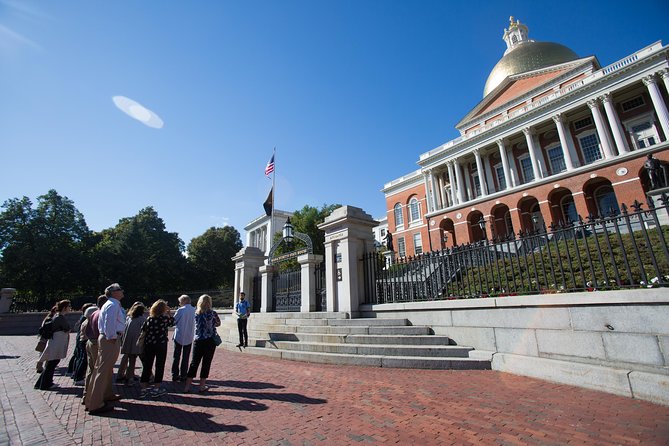 Boston Movie Mile Walking Tour - Boston Public Garden and Frog Pond: parks, pacing, and photo breaks
