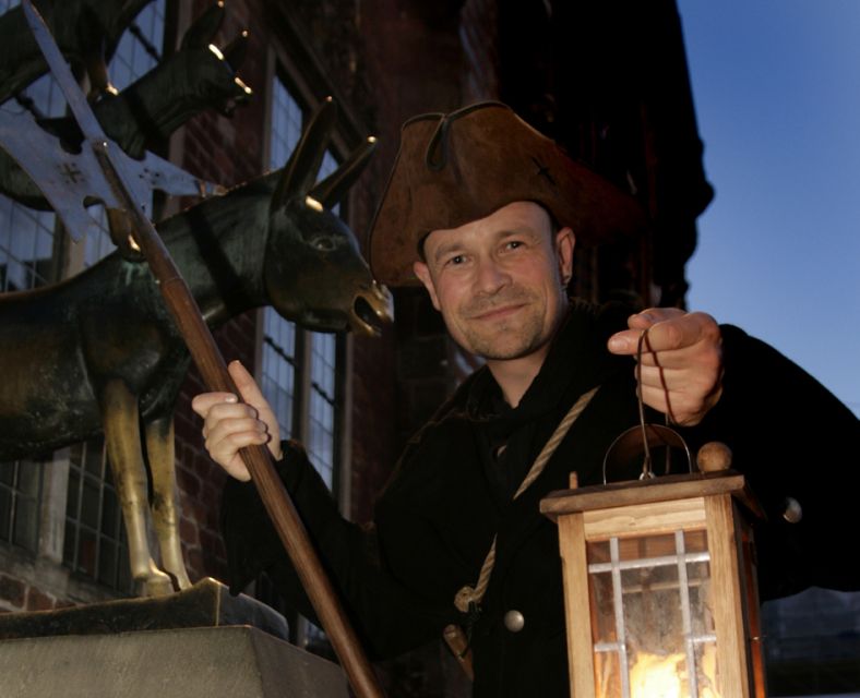 Bremen: Walking Tour in German with Night Guard - Key things you should know before you go