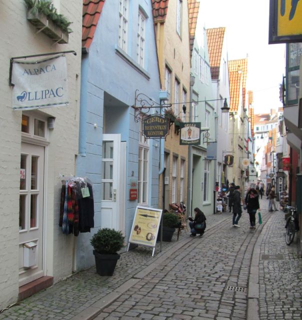 Bremen: Walking Tour of Historic Schnoor District - Start at Die Glocke and get oriented fast