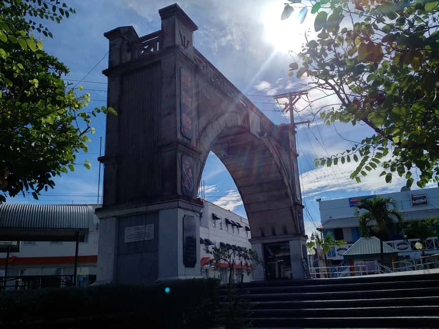 Bridgetown: A Guided Walking Tour of The History of a City - “Bridges” and civic power: Parliament, the fountain, and war memorials