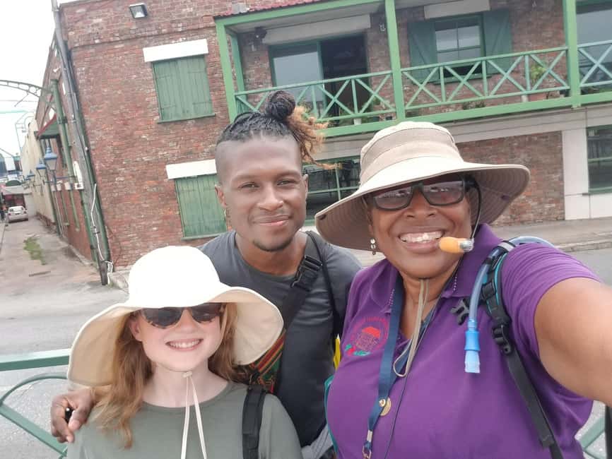 Bridgetown: A Guided Walking Tour of The History of a City - Swan Street, the oldest church, and Town Hall in one clean loop