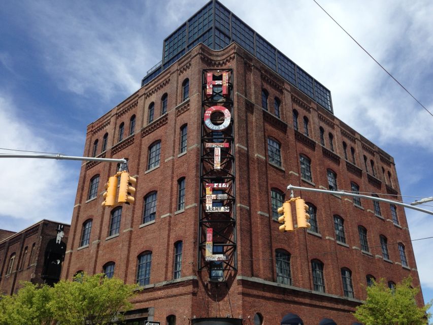 Brooklyn: 2-Hour Best of Brooklyn Walking Tour -Williamsburg - Street-level art stops: underground graffiti, converted warehouses, and what to look for