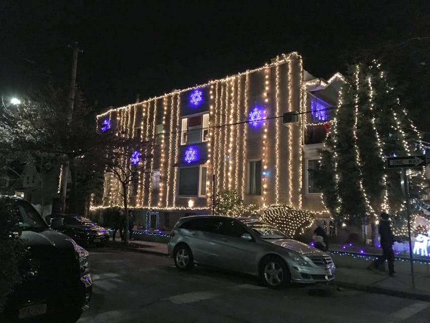 Brooklyn: Dyker Heights Christmas Walking Tour - Lucy Spata and the Local Lore: The Story Stops That Make Photos Mean More