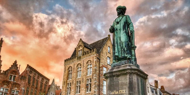 Bruges: Nightly Tales and Untold History Walking Tour - Bruges at night: why this walk feels different