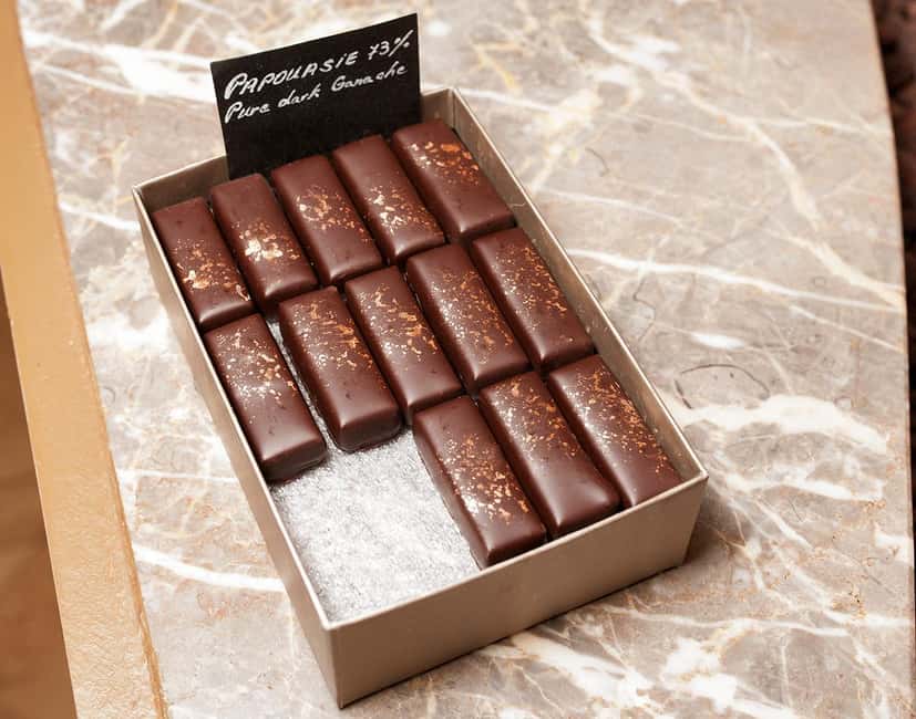 Brussels: Chocolate Appreciation and Tasting Walking Tour - Royal Galleries to Downtown: How the Walk Adds Value