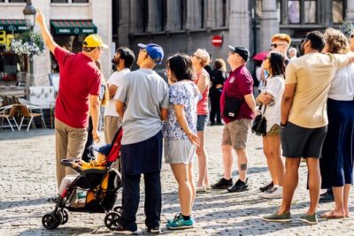 Brussels: Historical Walking Tour with Chocolate & Waffle Tasting - Manneken Pis Plus a Warm Waffle: The Story Behind the Punchline