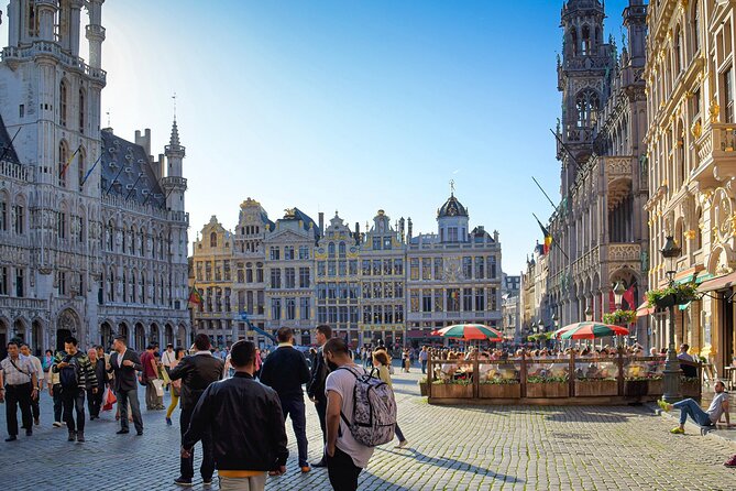 Brussels Tootbus Discovery Hop On Hop Off Bus and walking tours - App tracking and the real-time promise: helpful, but keep a buffer