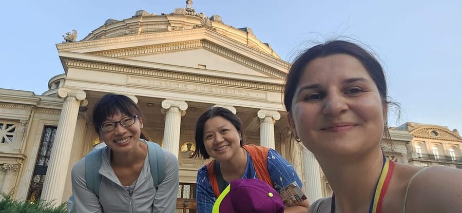 Bucharest: Guided Walking Tour with Romanian Snack - Cărturești Carusel: the bookstore-world moment