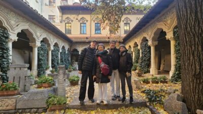 Bucharest: Guided Walking Tour with Romanian Snack - Meeting at One Sip and snapping your first context into place