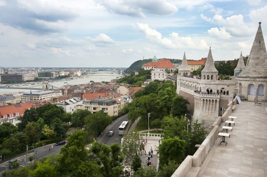 Budapest 3-Hour Walking Tour in Italian - The Buda Castle and Royal Palace zone: where power shows up in stone