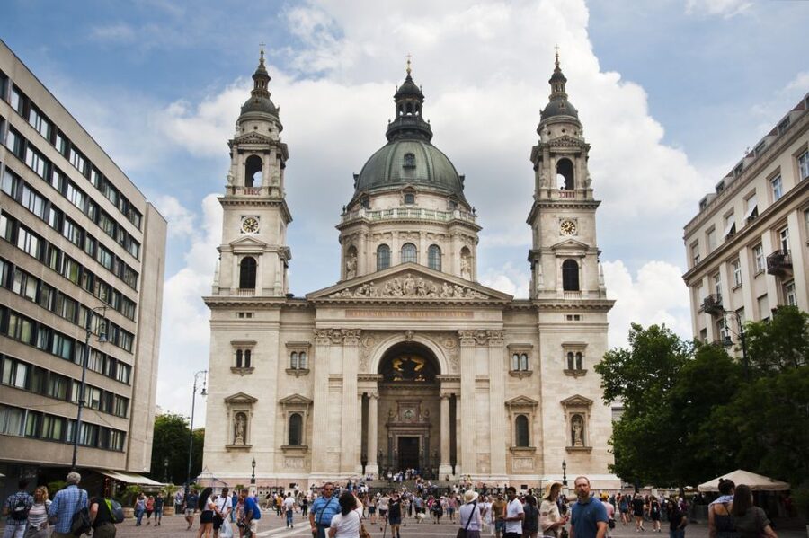 Budapest: City Center Walking Tour - Why this Pest-side walk beats the tourist bus shuffle