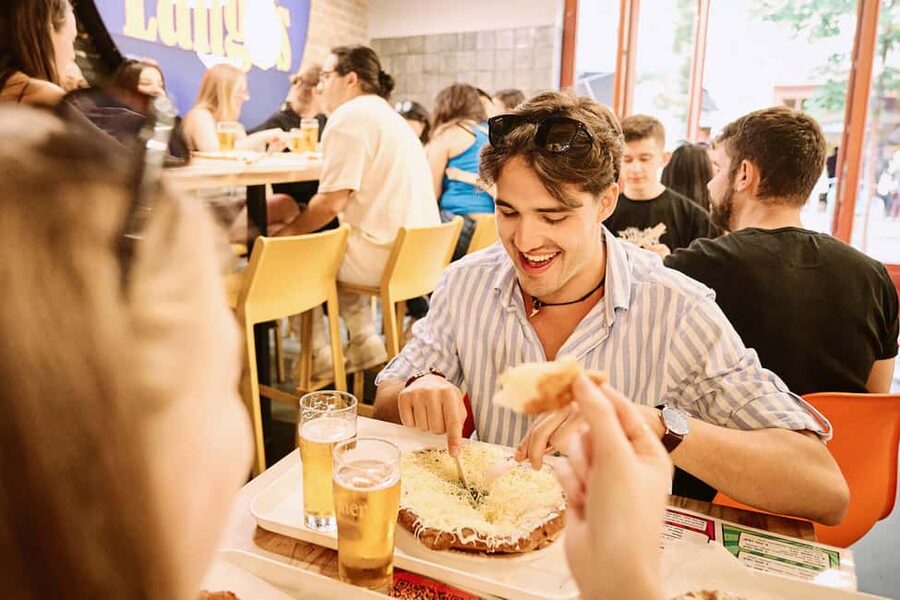 Budapest Guided Food Walking Tour with Drinks Included - A Three-Hour Food Walk That Starts With a Synagogue