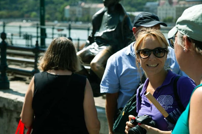 Budapest: Walking Tour to the Shoes Memorial and Parliament - Café Gerbeaud and Vörösmarty tér: grand façades and everyday city life
