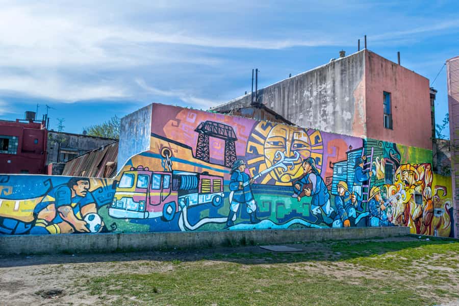 Buenos Aires: La Boca Guided Walking Tour in English - Who should book this and who might skip it