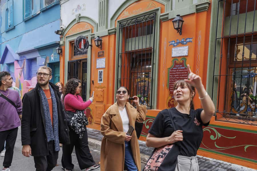 Buenos Aires: Local Foodie Adventure with Sherpa Food Tours - Stop 3: an iconic bodegón for milanesa, tortilla, and fainá