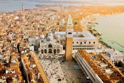 Byzantine Venice Walking Tour & Saint Mark's Basilica - The walk outside: from Piazza San Marco to Castello’s calli