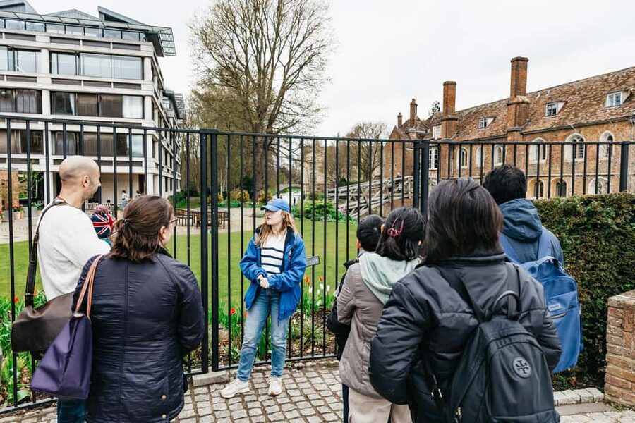 Cambridge: Alumni-Led Walking Tour w/ King's College Option - Who should book (and who should think twice)