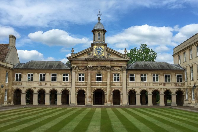 Cambridge: University Walking Tour - The rhythm of a small-group Cambridge walk