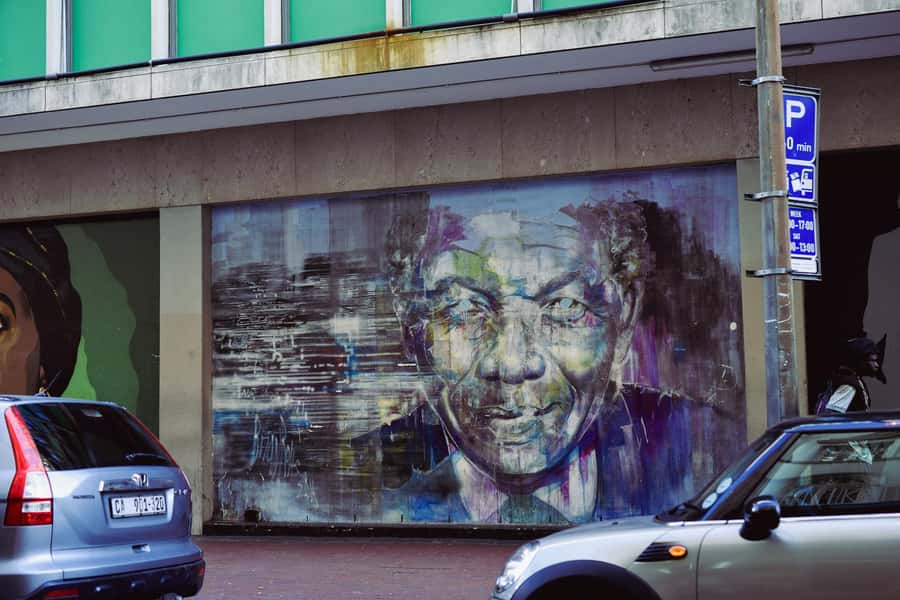 Cape Town: Art, Culture & History Walking Tour - Greenmarket Square arts market: the quickest way to taste Cape Town craft culture