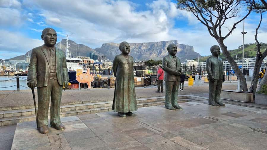 Cape Town: Private Walking Tour with a Local - Heat and Walking Reality: How to Stay Comfortable