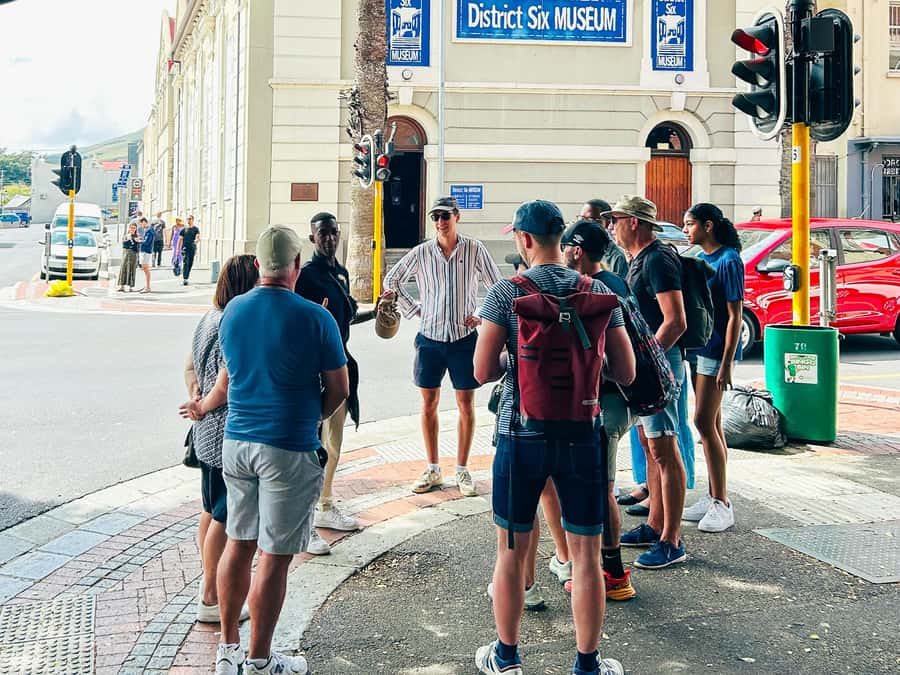 Cape Town Walking Tour: Bo-Kaap & City Highlights - Truth Coffee Roasting: your walk starts with Cape Town fuel