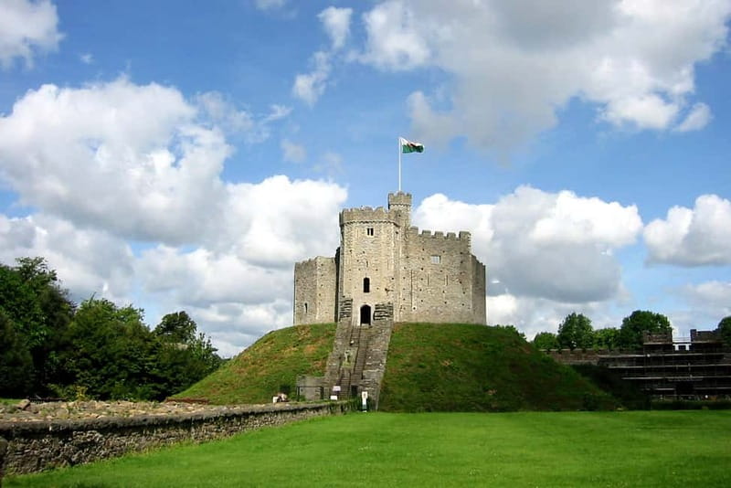 Cardiff: Doctor Who City Walking Tour - New York, Pompeii, London, Paris, and the show’s fast-changing geography