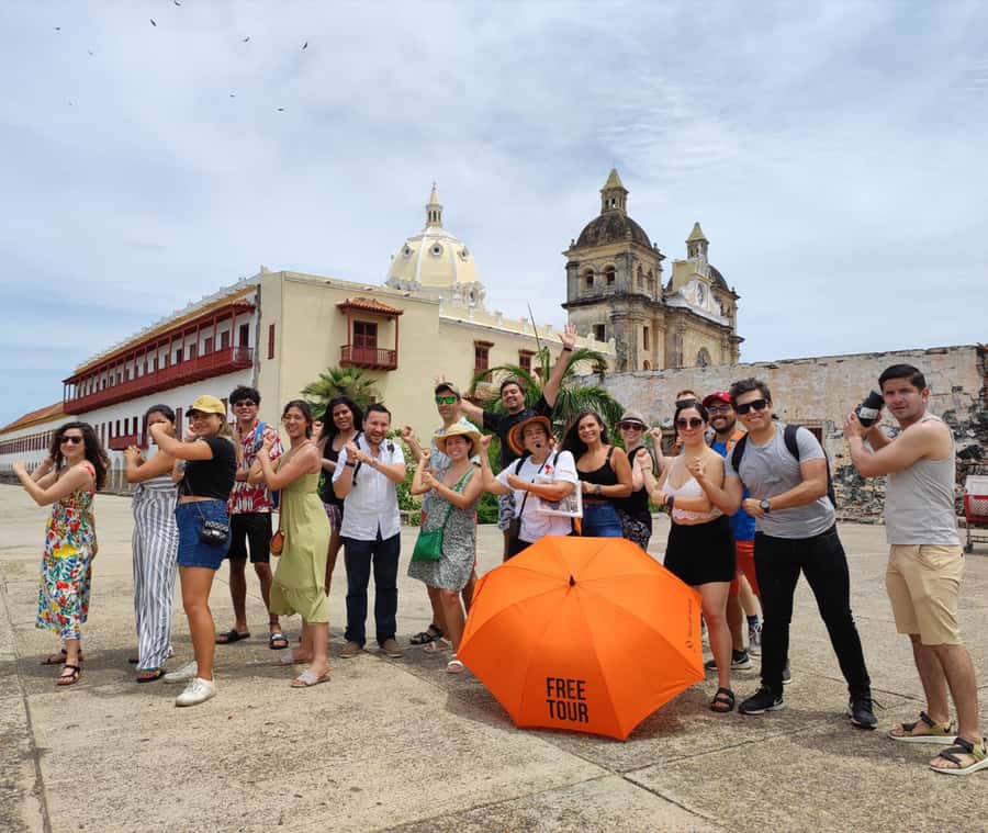 Cartagena: Historic Center and Getsemaní Shared Walking Tour - San Pedro Claver and the Bay of Souls defenses: where religion meets human rights