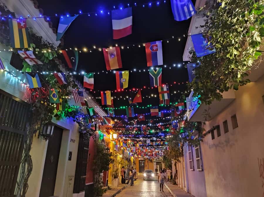 Cartagena: Walled City and Getsemani Shared Walking Tour - Who Should Book This Tour—and Who Might Skip It